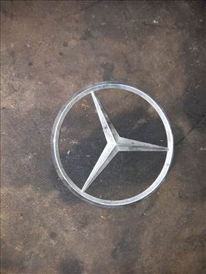 Mercedes W123 Hátsó Embléma