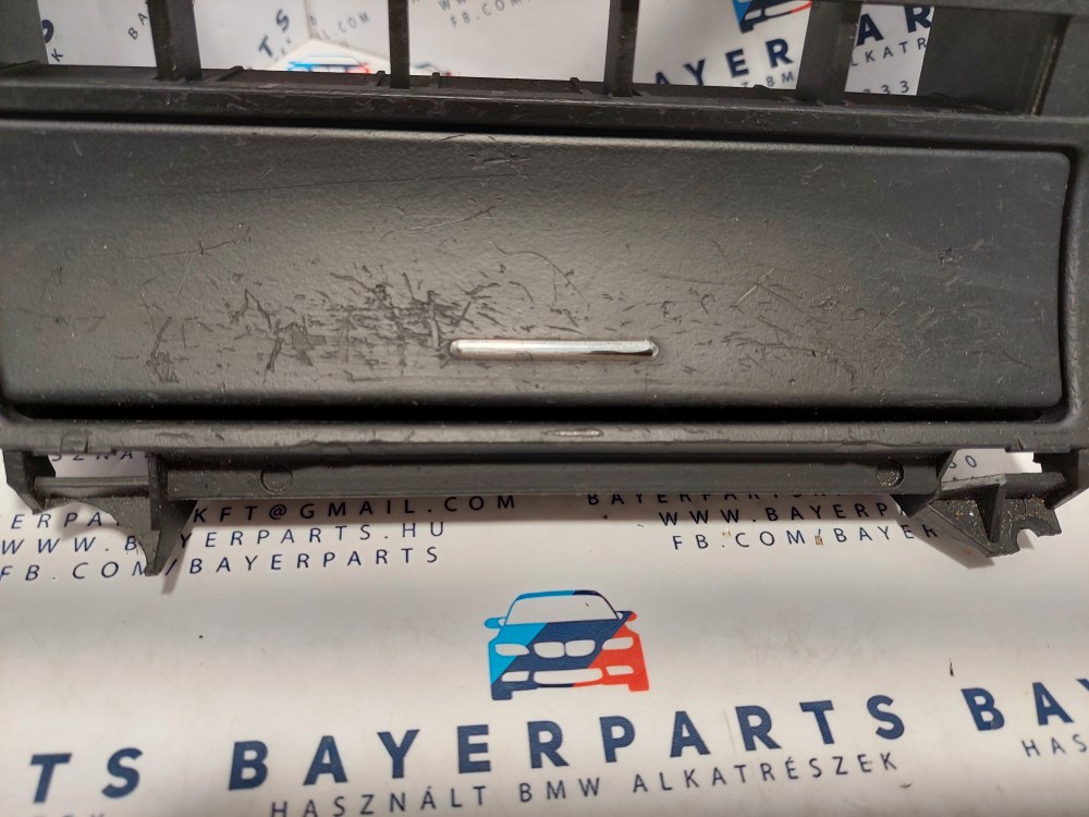 BMW E46 középsõ tároló konzol középkonzol hamutartó tartó 3. kép