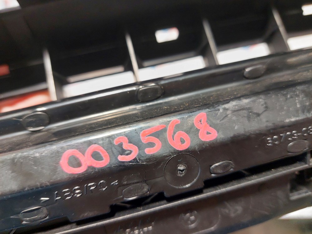 BMW E46 középsõ tároló konzol középkonzol hamutartó tartó 6. kép