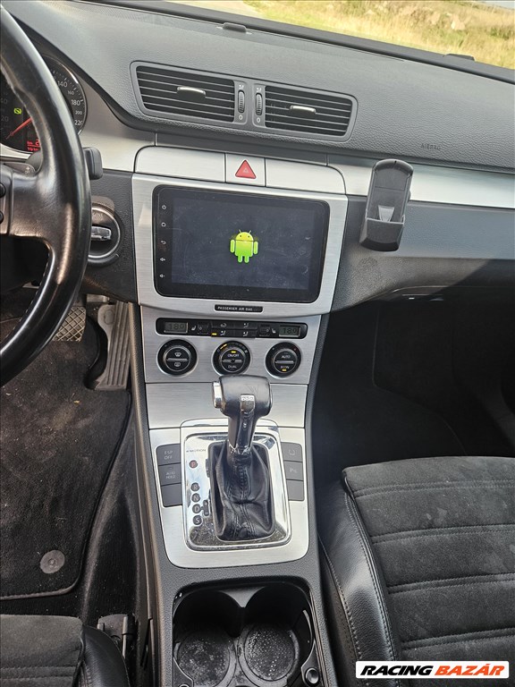 Eladó Volkswagen Passat Variant 3.2 V6 FSI 4motion (3168 cm³, 250 PS) (B6 / B7) 12. kép