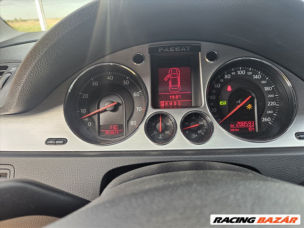 Eladó Volkswagen Passat Variant 3.2 V6 FSI 4motion (3168 cm³, 250 PS) (B6 / B7) 13. kép