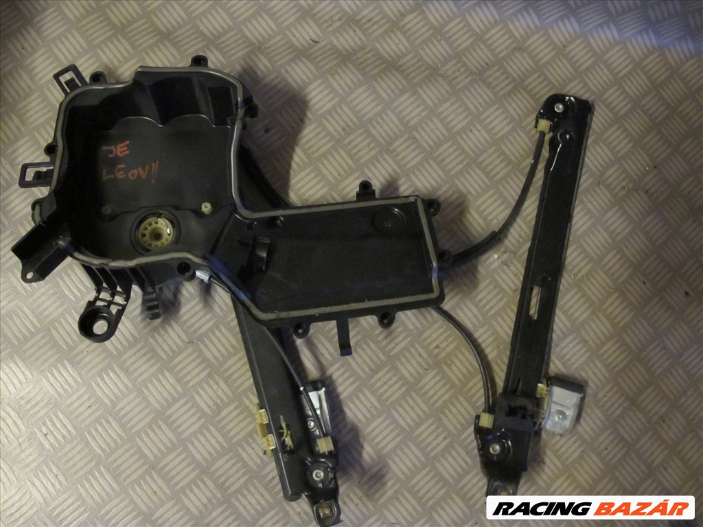 Seat León II fejegység MP3 1p0035153d 2. kép