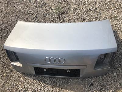Audi A8 D3  (2002-2009) Csomagtér Ajtó