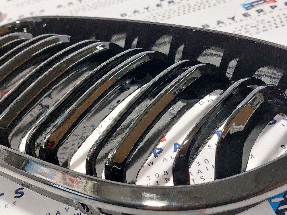 BMW E46 facelift coupe cabrio új fényes fekete dupla pálcás &#039;&quot; M4 style&quot; vese hûtõrács 4. kép