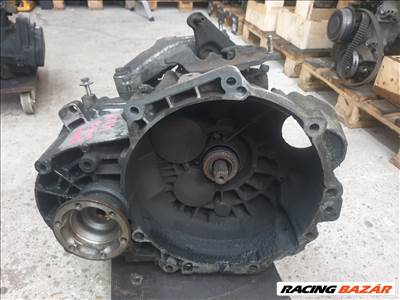 Volkswagen Golf VI 2.0 CR KQM váltó 6 sebességes 