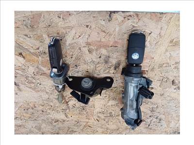 Vw Jetta (2005-2010) Gyújtáskapcosló 2db Kulcsal Zárbetétel 