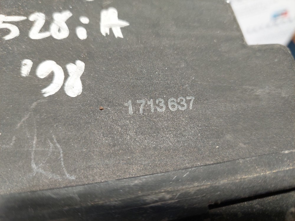 BMW E39 520 523 525 528 M52 M54 benzines légszûrõház levegõszûrõ ház 4. kép