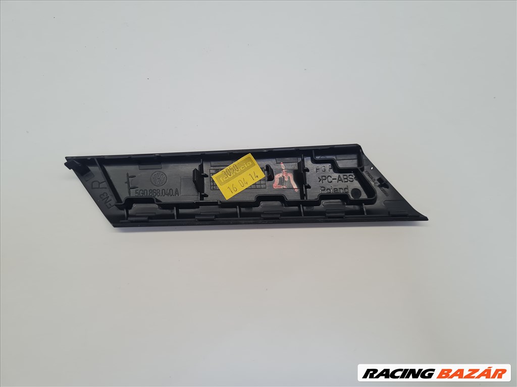 Volkswagen Golf VII jobb ajtóbehúzó műanyag borítás 5g0868040a 6. kép