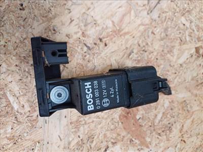 Vw Passat B6 (2005-2011) 1.9Tdi Diesel Izzító Relé