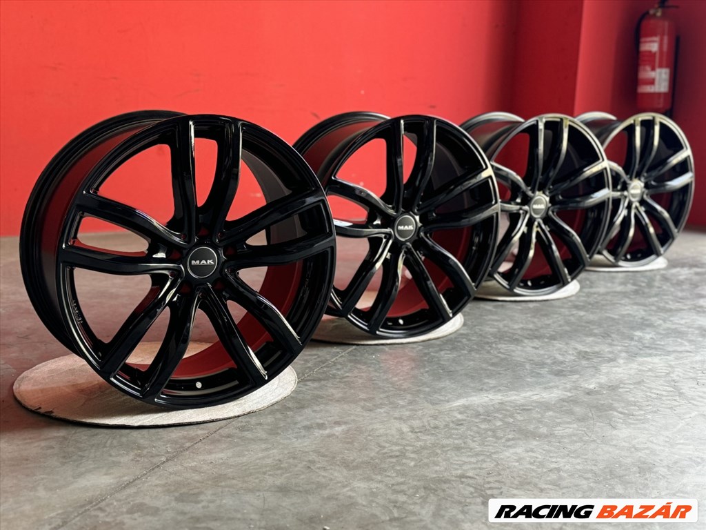 R17 5x120 (72.6) MAK FAHR GLOSS BLACK 8J ET30 új alufelnik felnik 17" 7. kép
