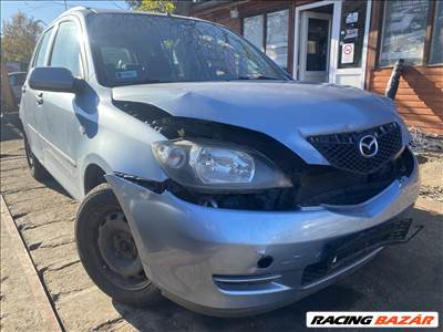 Mazda 2 1.2i  bontott alkatrészei
