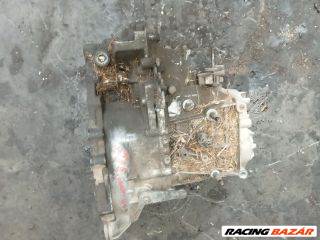 Kia Carens (FC) Váltó (Mechanikus) *130133*