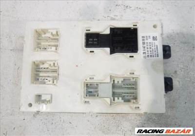 Mercedes V-osztály W447 első sam modul A4479009908
