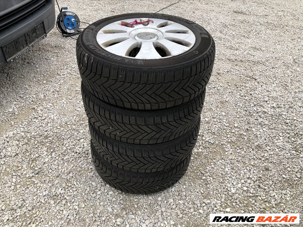  5x112 lyukosztású 16" használt (gyári felni) alufelni, rajta 205/55 használt téli gumi gumi  1. kép