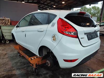 Ford Fiesta Mk6 bal hátsó ajtó fehér