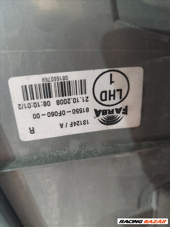 Toyota Corolla Verso (AR10) Hátsó lámpa  3. kép