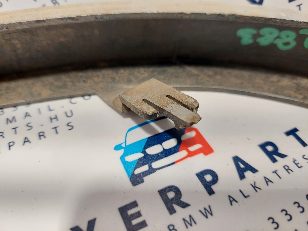 BMW E46 sedan touring pre bal elsõ ezüst titansilber bajuszléc bajusz léc - hibás 4. kép