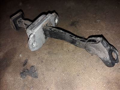Nissan Navara D40 Első Ajtó Nyitáshatároló