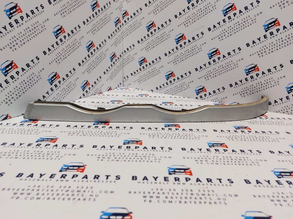 BMW E46 sedan touring pre bal elsõ ezüst titansilber titansilver bajuszléc bajusz léc 1. kép