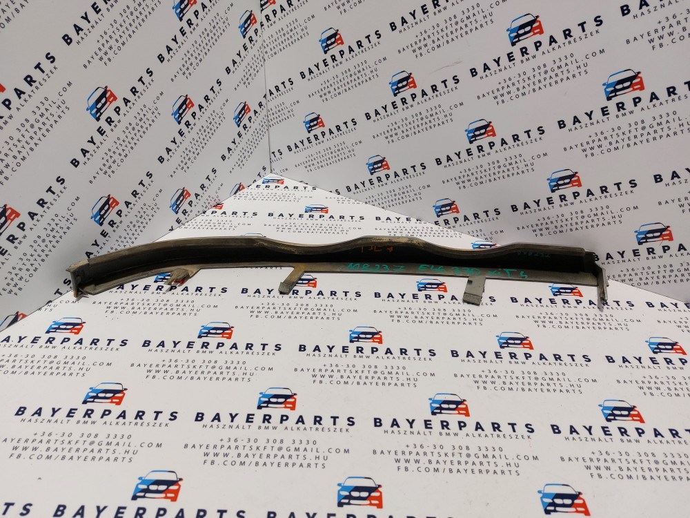 BMW E46 sedan touring pre bal elsõ ezüst titansilber titansilver bajuszléc bajusz léc 2. kép