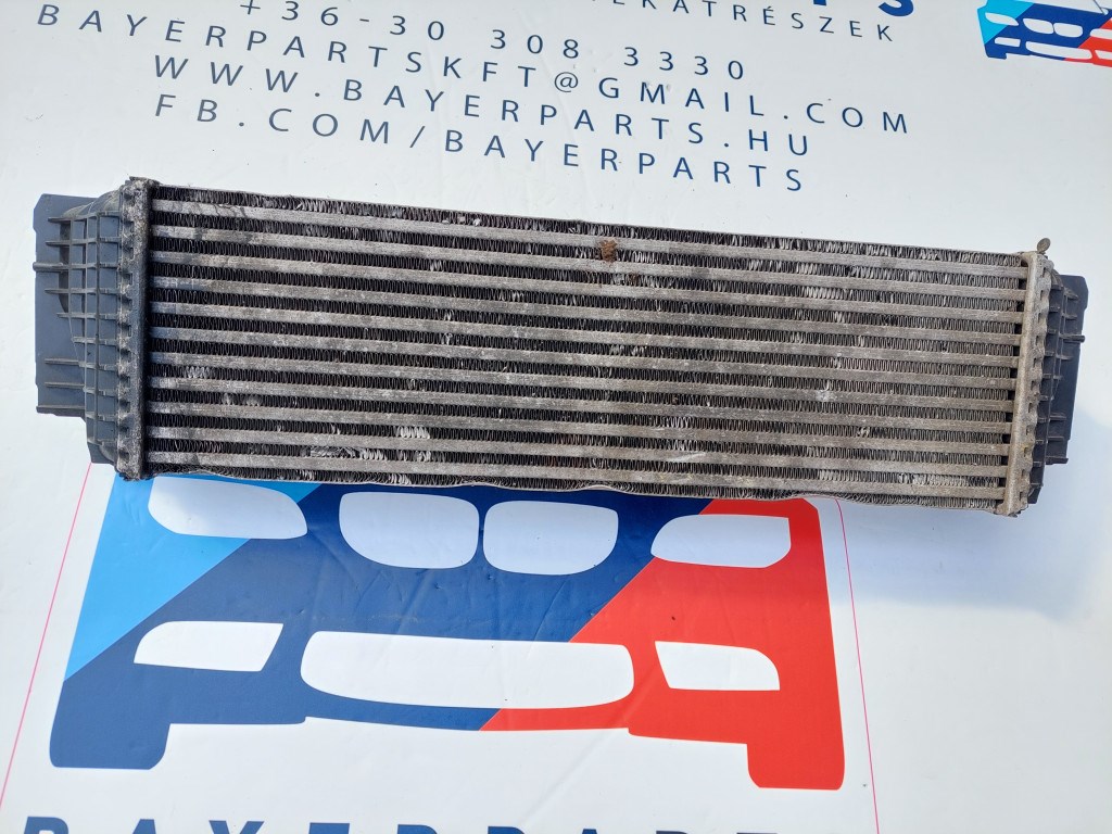 BMW F10 F01 F07 F12 535d stb. intercooler hûtõ 2. kép