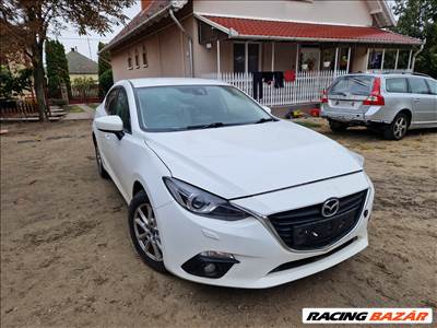 Mazda 3 (BM) SEDAN 2.2 D Skyactiv bontott alkatrészek, bontás, bontott jármű