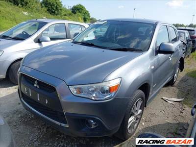 Mitsubishi ASX bontott alkatrészei