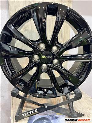  5x114.3 lyukosztású 7JJ 17" ETt47 új Oxxo alufelni