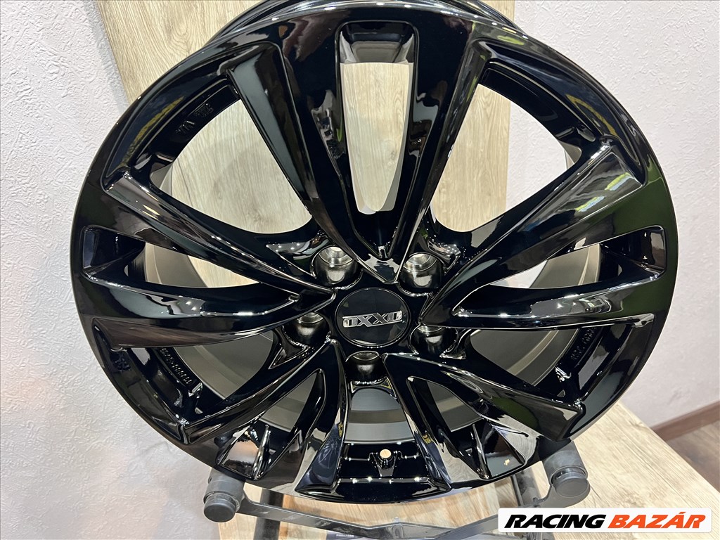  5x114.3 lyukosztású 7JJ 17" ETt47 új Oxxo alufelni 3. kép