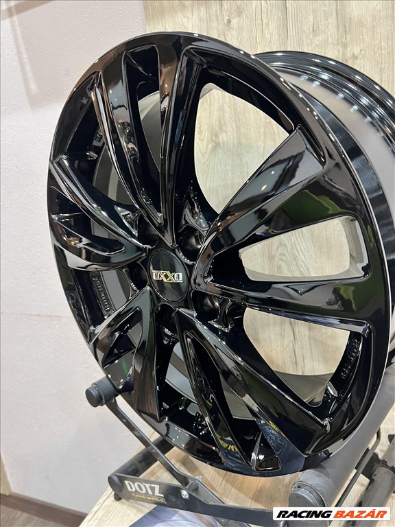  5x114.3 lyukosztású 7JJ 17" ETt47 új Oxxo alufelni 4. kép