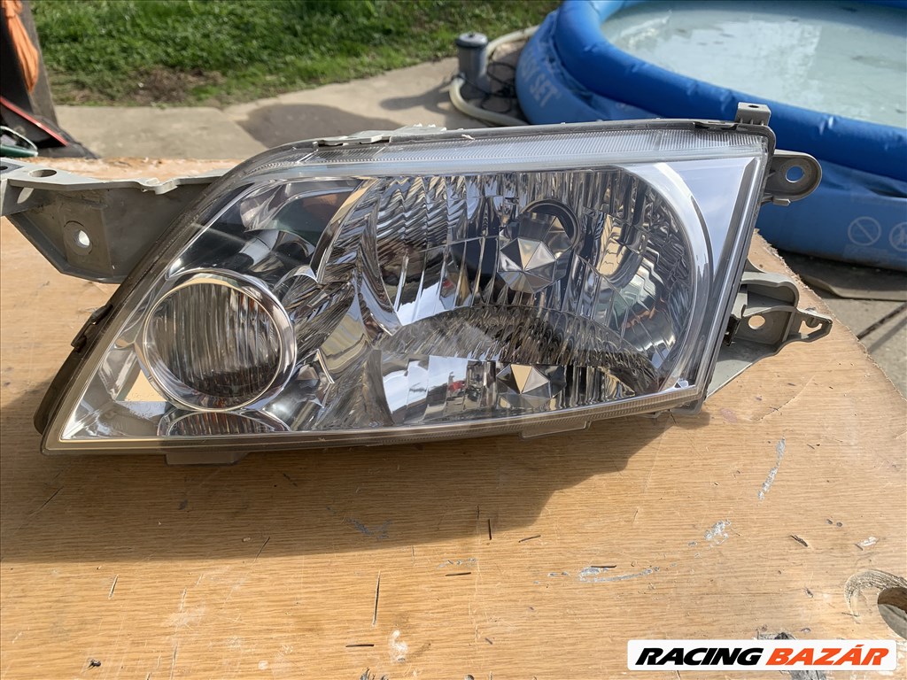 Mazda Premasy jobb első lámpa, bal első lámpa 4. kép