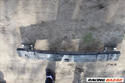 Toyota Auris 1 2008 Hátsó merevítő