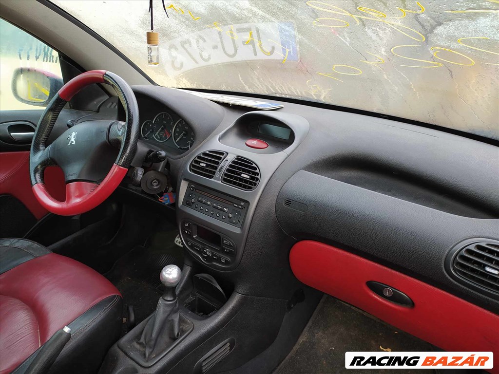 2003 Peugeot 206 CC 2.0 benzin, 5 fokozatú manuális- balkormányos jármű ÉRKEZETT bontási céllal!  7. kép