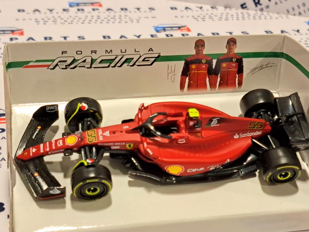 Ferrari SF22 F1 #55 (2022) - Carlos Sainz - Bburago - 1:43 3. kép