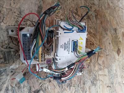 Suzuki Swift III (2004-2010) 1.5 16V Benzines  Komfort Elektronika