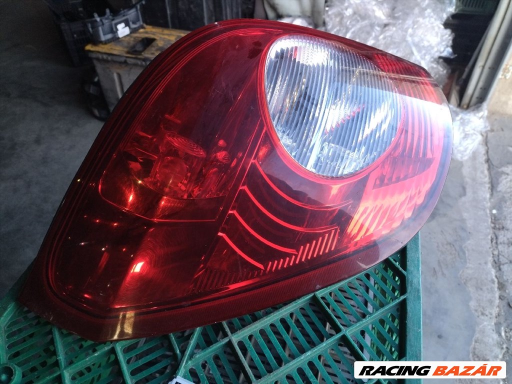 Opel Antara bal hátsó lámpa 2. kép
