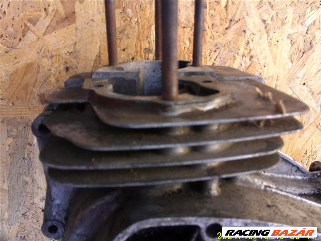 JAWA 350-360 MKP.-HOZ 1 PÁR ÜRES MOTORTŐMB ELADÓ 16. kép