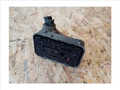 Vw Jetta (2005-2010) 1.6 Benzines  Biztosíték Doboz 