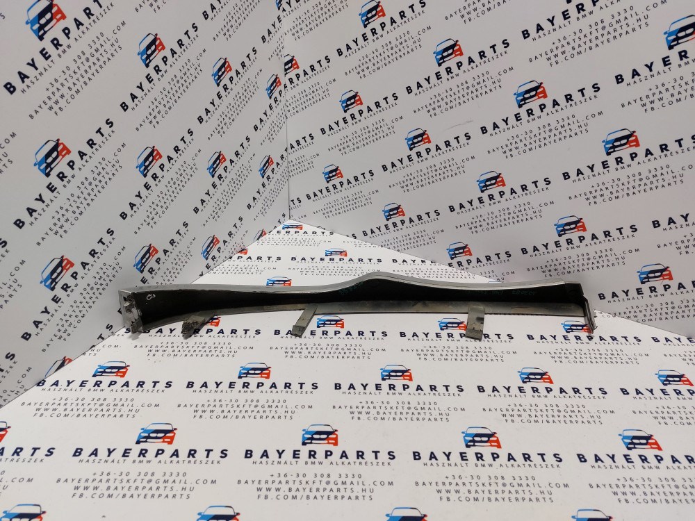 BMW E46 sedan touring facelift bal elsõ ezüst titansilber titansilver bajuszléc bajusz léc 2. kép