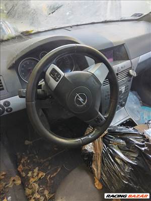 Opel Astra H, Opel Zafira B Kormánylégzsák 