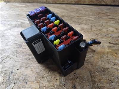 Ford Fiesta MK6 (2008-2017)  1.4Tdci Diesel Biztosíték Tábla 