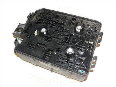 Opel Corsa E 2014-2019 - biztosíték tábla, jelölés: CP7