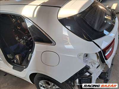 Kia Cee'd (CD) Bal hátsó sárvédő 