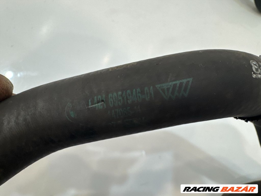 BMW E90 E91 E92 E93 335i N54B30 306le vízcső  17127548211 64216951946 3. kép