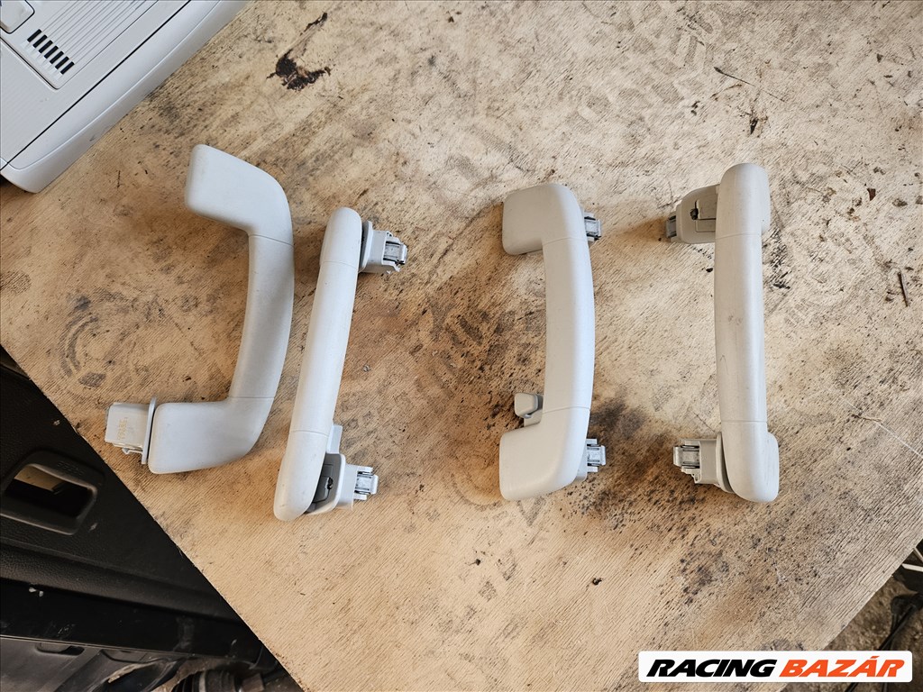 Volkswagen Golf VII Tetőkárpit kapaszkodó  3. kép
