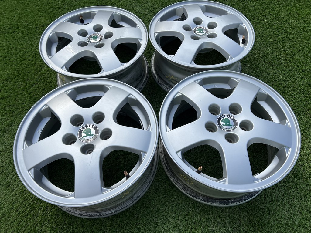 5x100 14" Skoda gyári alufelni 6Jx14h2 ET43 6. kép