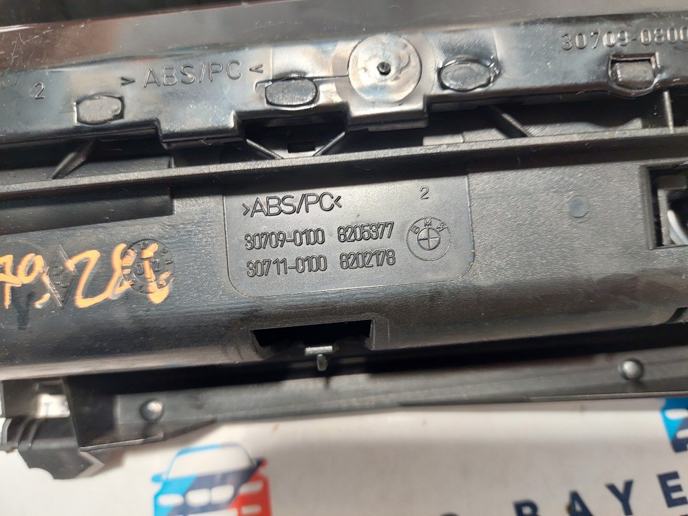 BMW E46 középsõ tároló konzol középkonzol hamutartó tartó 5. kép