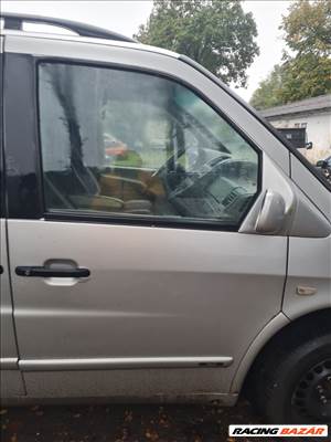 Mercedes Vito 638 ezüst jobb első ajtó