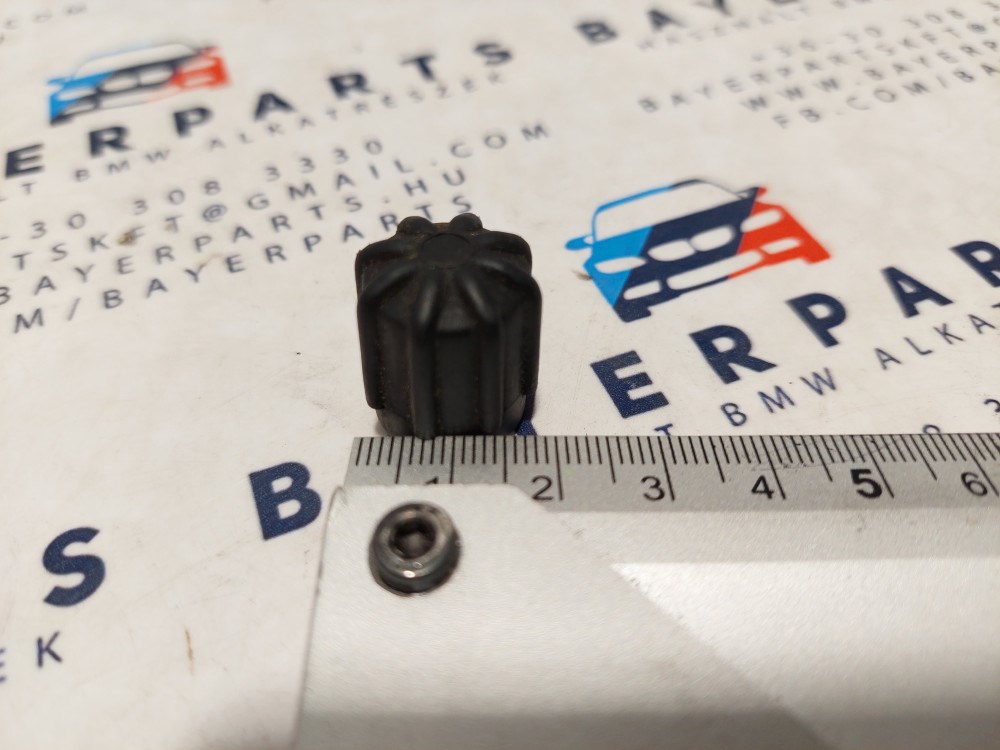 BMW E46 E36 E81 E82 E87 E88 E90 E91 E39 E38 stb. klímacsõ klíma kupak (kicsi) 4. kép