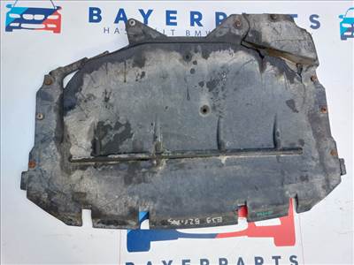 BMW E46 520i 523i 525i 528i 530i 540i benzines motor alatti alsó burkolat páncél haslemez haspáncél - hibákkal